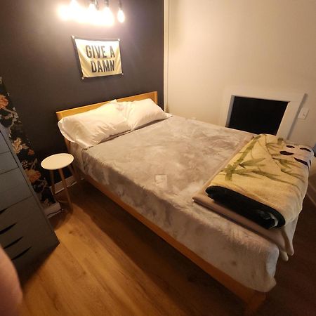 Cozy And Tranquil 1-Bedroom Condo With Wifi, Ac In Historic Salem Kültér fotó