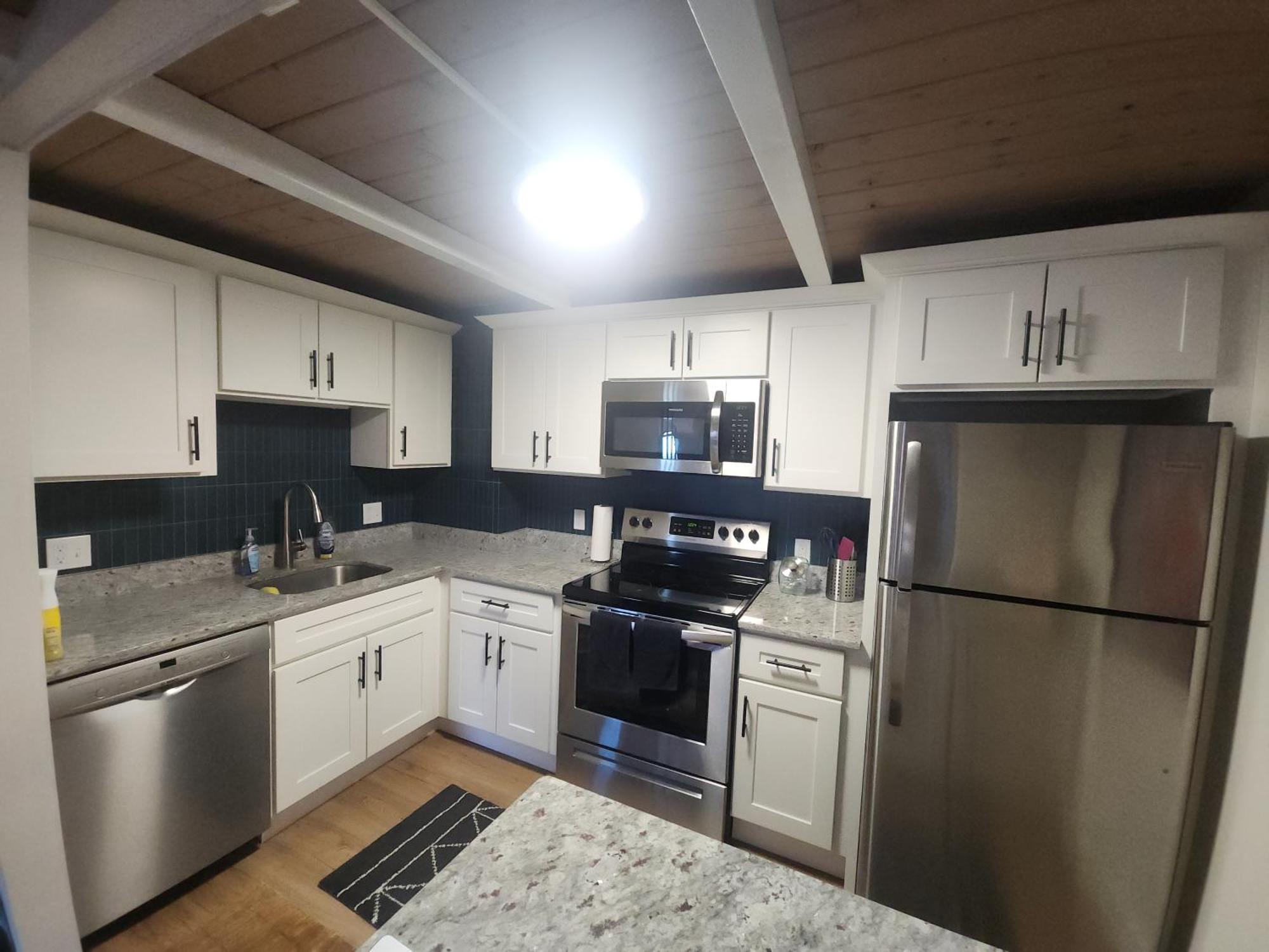 Cozy And Tranquil 1-Bedroom Condo With Wifi, Ac In Historic Salem Kültér fotó